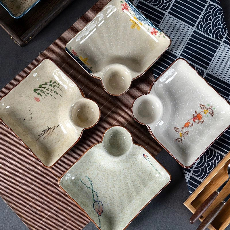 Dĩa họa tiết mặc cổ kính